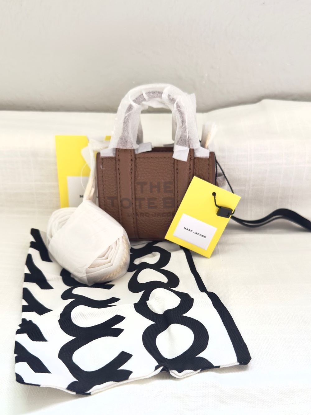NWT👜 Marc Jacobs The Nano brown Tote Leather Crossbody Bag